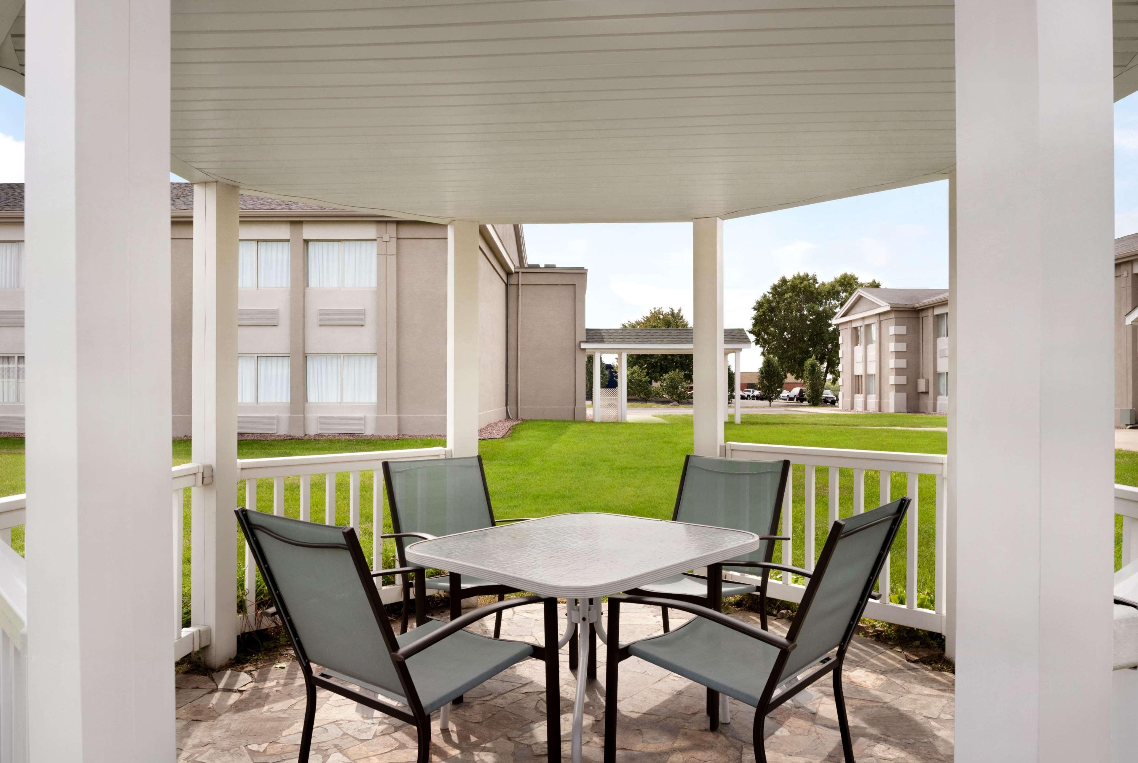Super 8 By Wyndham Des Moines Hotel Eksteriør billede